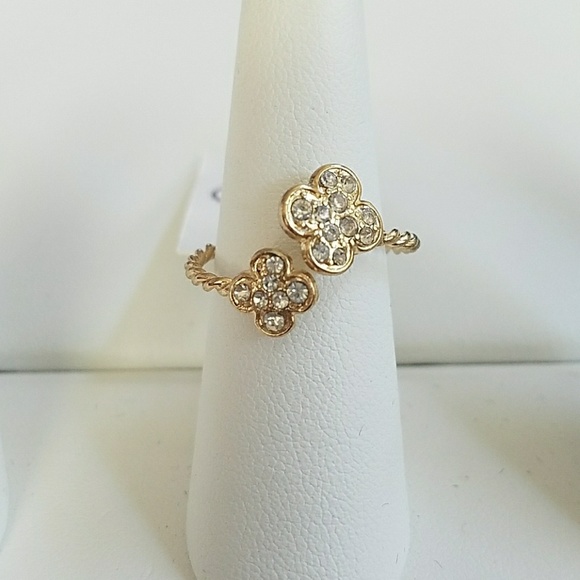 Gold Flower Rope Band Ring - Picture 2 of 8